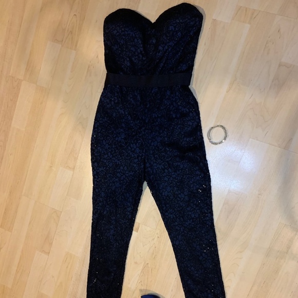 BEBE Black and Blue Strapless Lace Romper - Picture 3 of 6